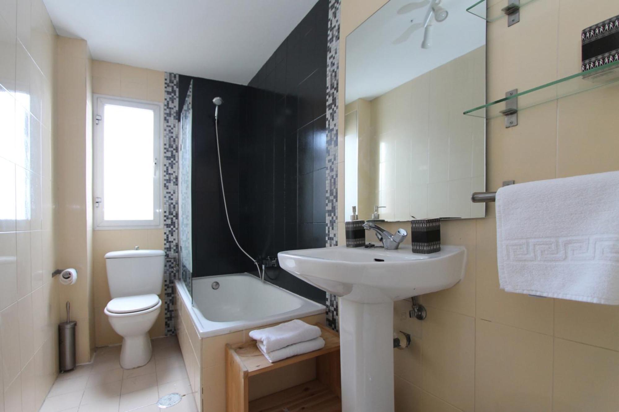 Apartamentos Goyescas Deco Madrid Pokoj fotografie